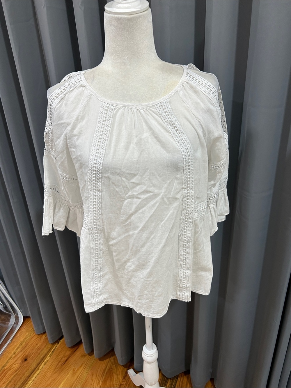 Women's White Lace-Panel Peasant Blouse